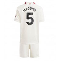 Dětský fotbalový dres Manchester United Harry Maguire #5 2023-24 Třetí Krátký Rukáv (+ trenýrky)